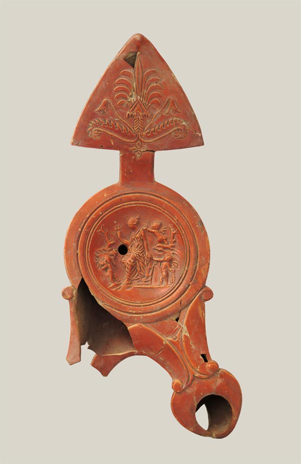 Lamp with Venus and Cupids