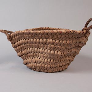 Basket with traces of red