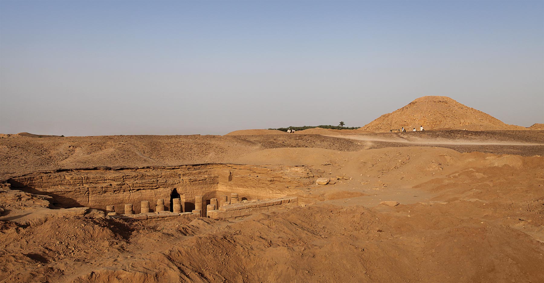 Temple and pyramid at El-Kurru.