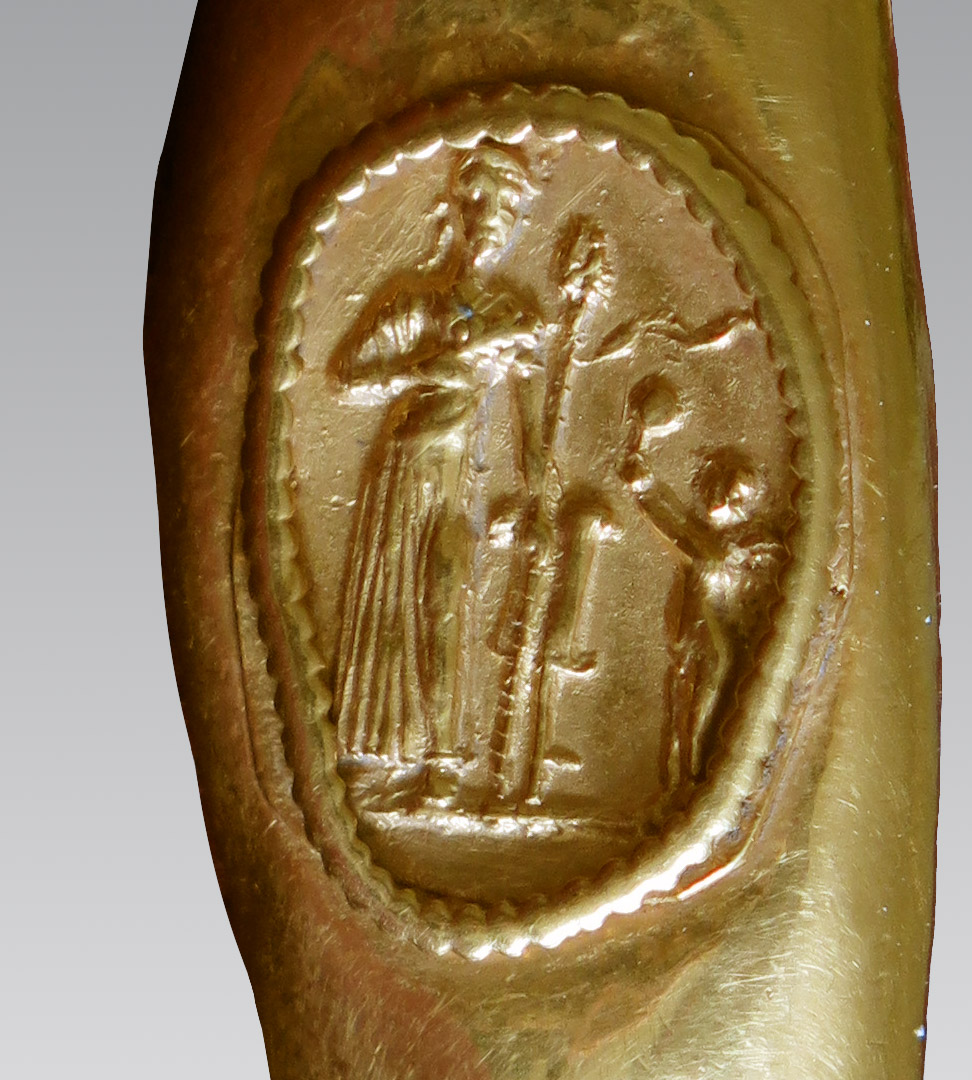 Bracelet with relief of Venus