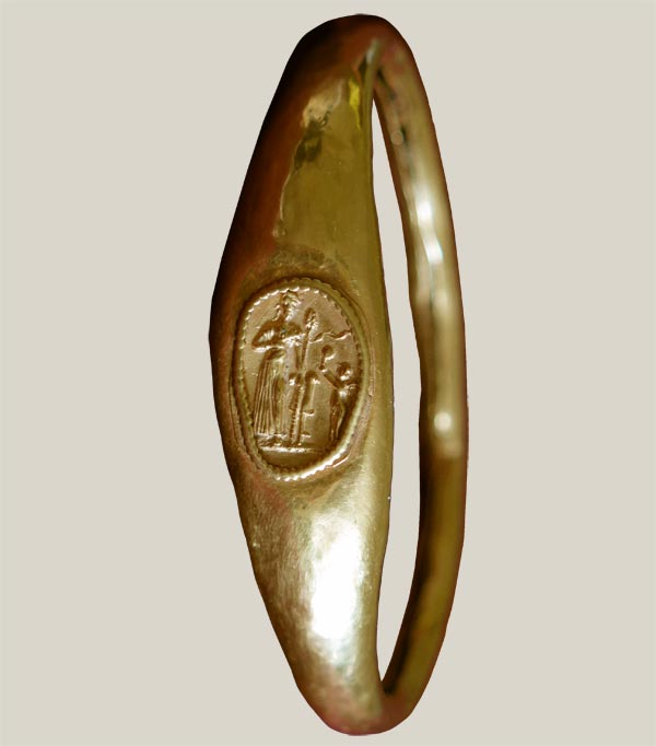 Bracelet with relief of Venus Pompeiana