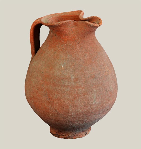 Trefoiled jug