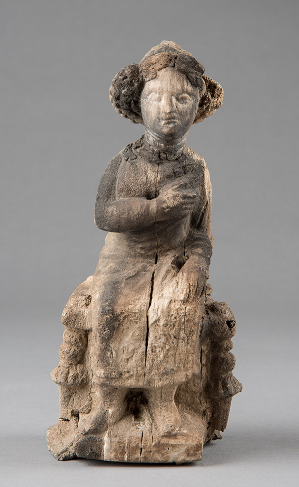 Statuette of a seated woman